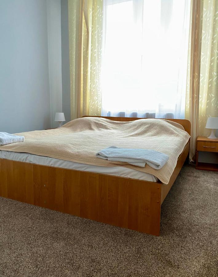 Hotel Akor Быдгощ Экстерьер фото