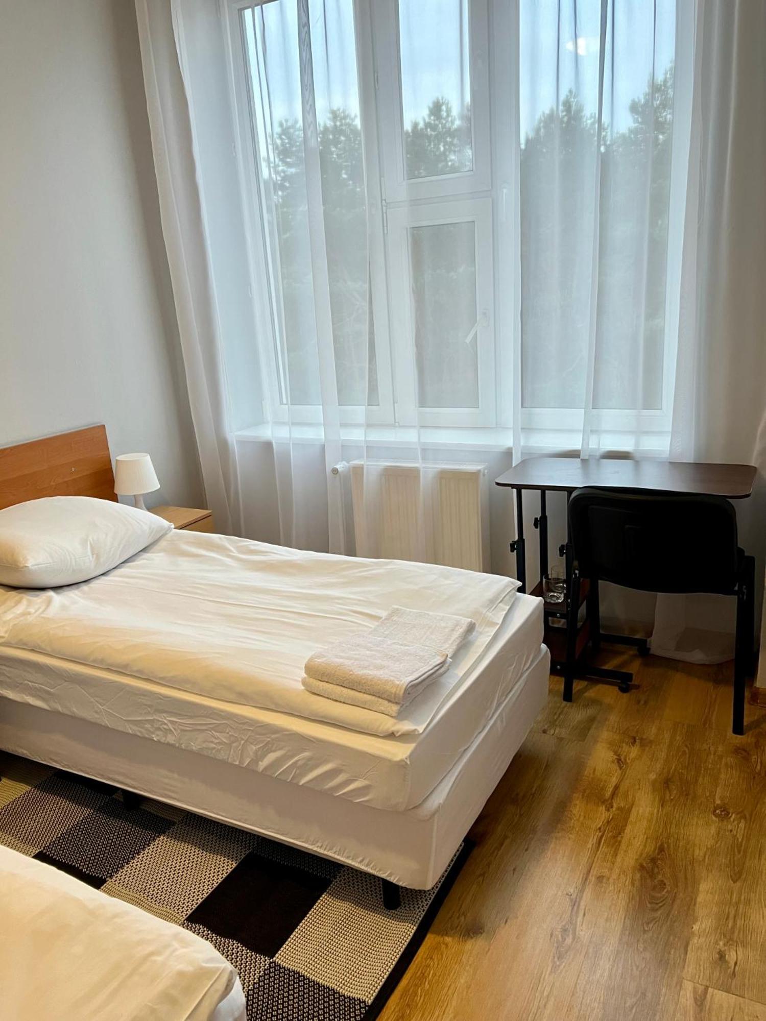 Hotel Akor Быдгощ Экстерьер фото