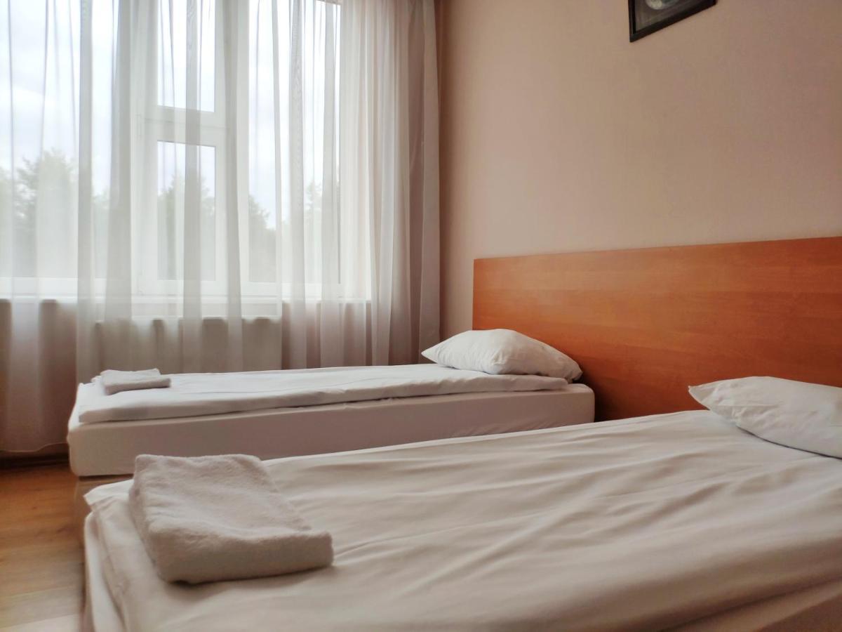 Hotel Akor Быдгощ Экстерьер фото